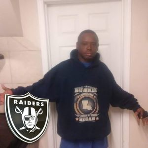 Meet your Posher, Louis